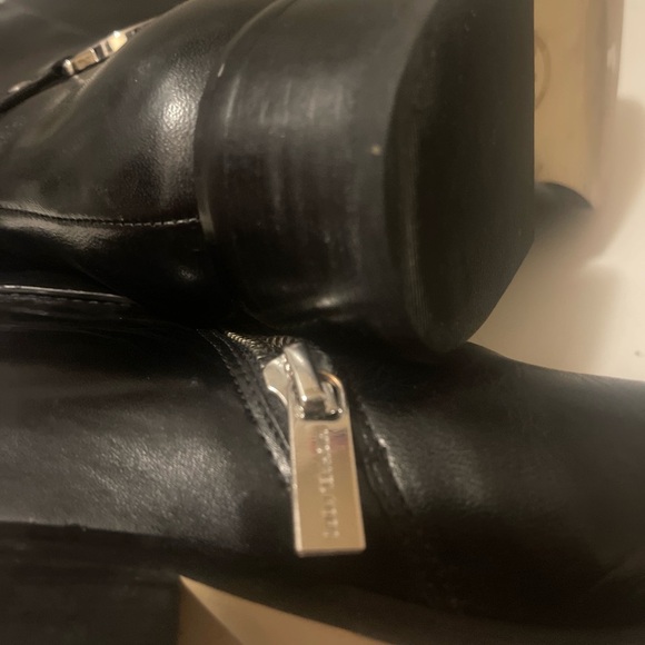 Michael Kors Fulton harness nice boots good condition Buy it before the cold - Picture 11 of 14